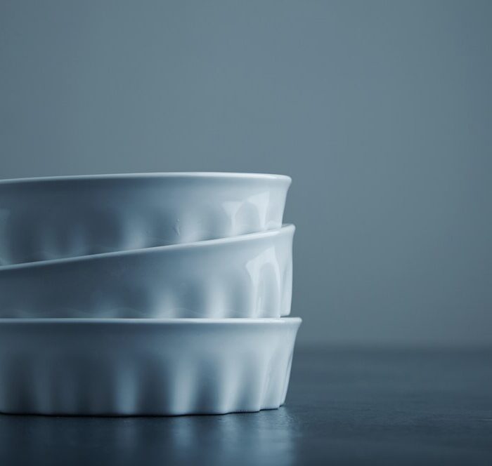 2-Tier Rust-Proof Compact Dish